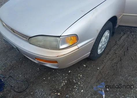 1996 Toyota Camry Dx/Le/Xle from USA, damaged, VIN 4T1BG12K8TU754331